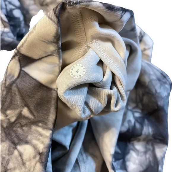 Lululemon Wunder Under Shibori Tie Dye Marble Print High Rose Cropped Leggings - Picture 7 of 7